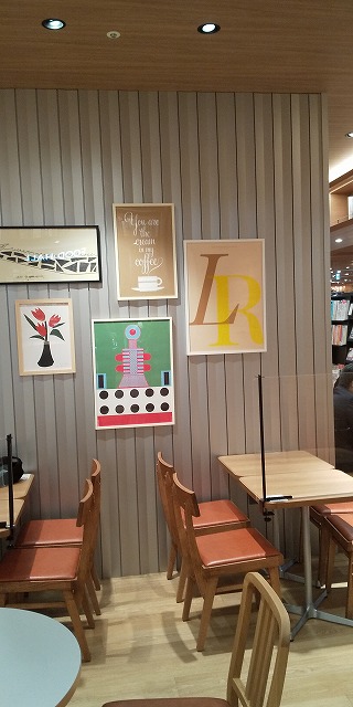 ブックカフェ画像2