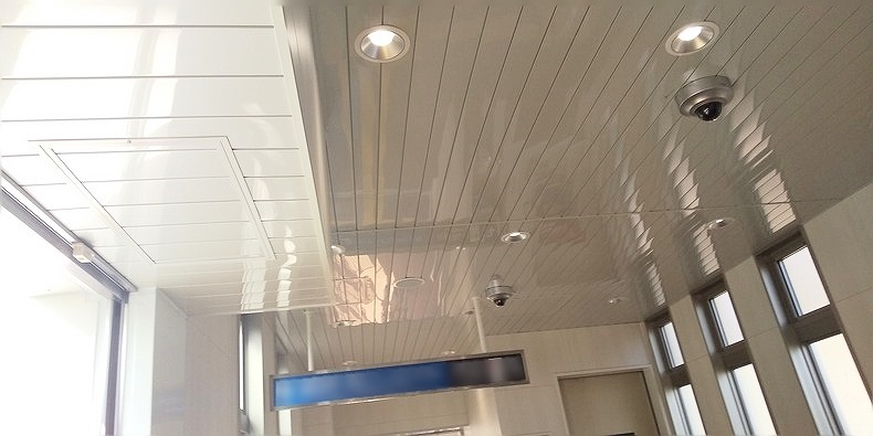 駅舎　天井画像1