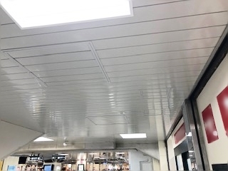 駅舎画像3